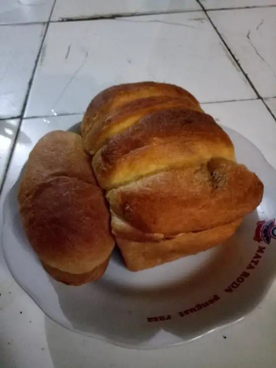Gambar Makanan Toko Roti Jakarta 15