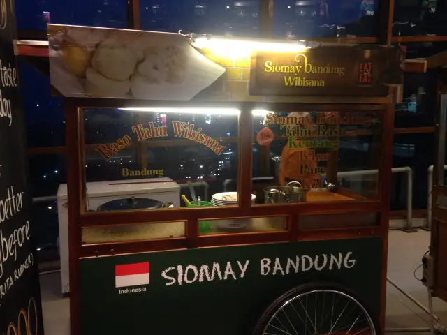 Siomay Bandung Wibisana