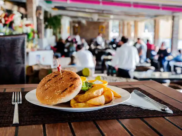 Alperenler Vaniköy Cafe & Restaurant'nin yemek ve ambiyans fotoğrafları 56