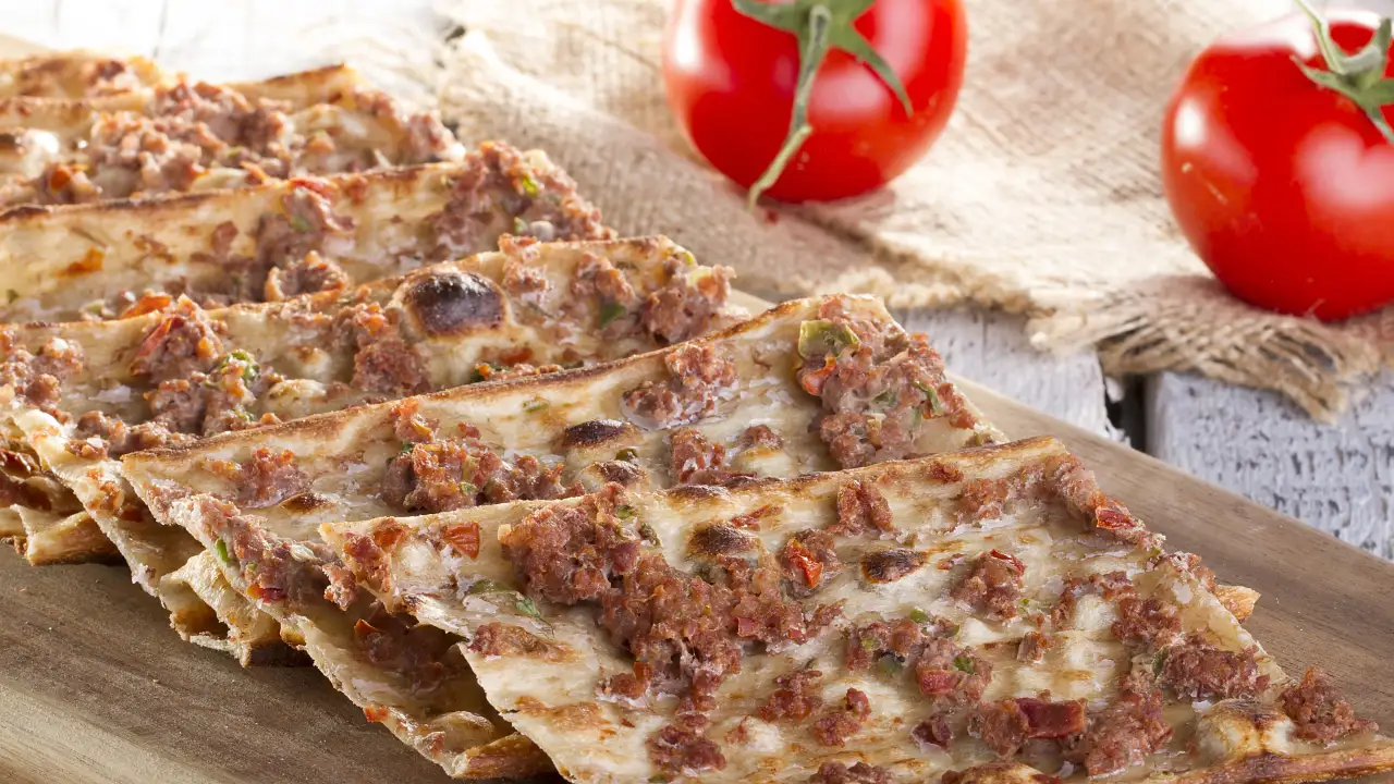 Saadet Etli Ekmek & Lahmacun