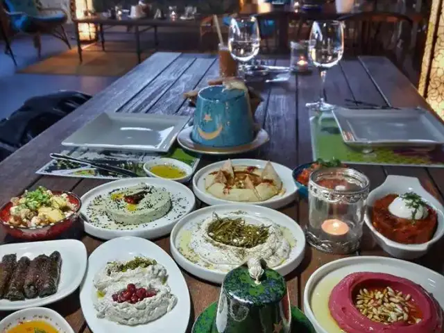 Al Sharq İstanbul - Hilton İstanbul Kozyatağı'nin yemek ve ambiyans fotoğrafları 41