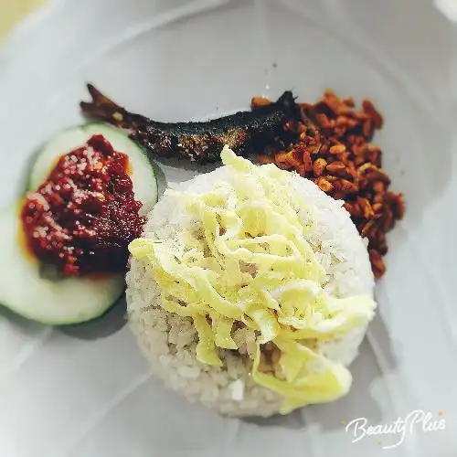 Gambar Makanan 5 Sisters Nasi Lemak (Chicken Wings), Nagoya Food Court 14