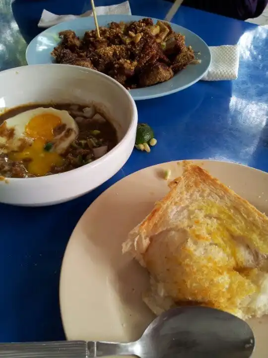 Medan Selera Larkin Bomba Food Photo 3