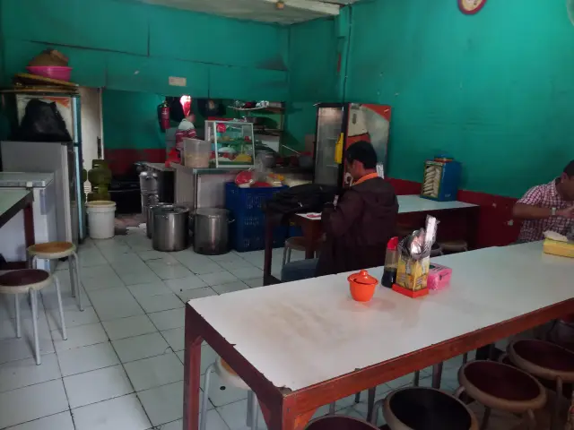 Gambar Makanan Soto Mie & Bakso Sarodja 5