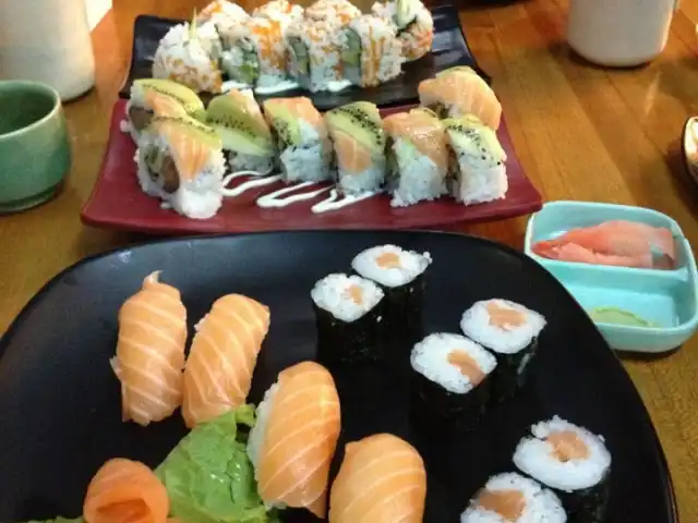 Gambar Makanan Sushi Qombi 8