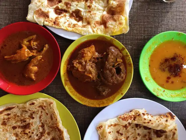 Roti Canai Perindu Food Photo 2