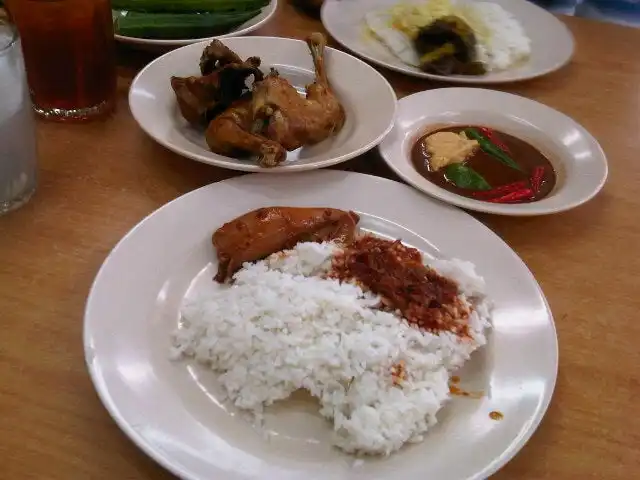 Restoran Hassan Ayam Kampung Food Photo 4