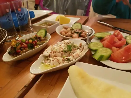 Mezze'nin yemek ve ambiyans fotoğrafları 8