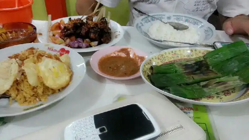 Gambar Makanan NasGor Bumen Pejompongan 1