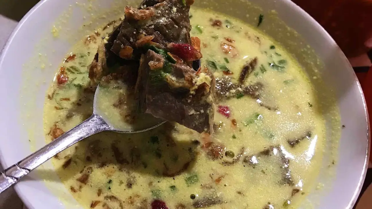 Soto Kuning Asli Pak Yusup