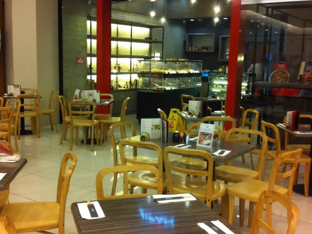 Jipan Cafe & Bakeshop Food Photo 14