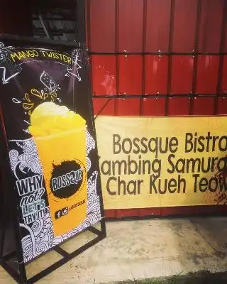 BOSSQUE Dana Bistro Mardi Manir