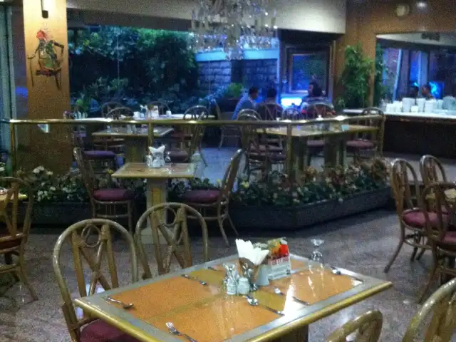 Gambar Makanan Theresia Cafe - Hotel John's Pardede International 9