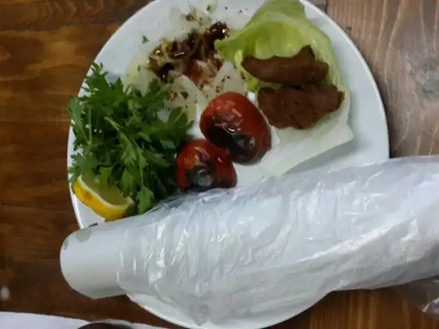 Emmioğlu Kebap Salonu'nin yemek ve ambiyans fotoğrafları 8