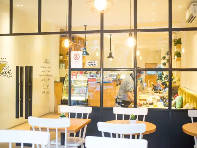 Gambar Makanan FIKA Public Eatery 7