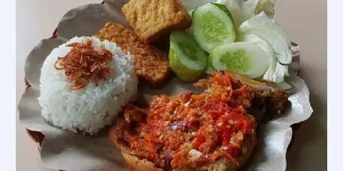 Moresto Ayam Gepuk Maknyus, Kramat Kwitang