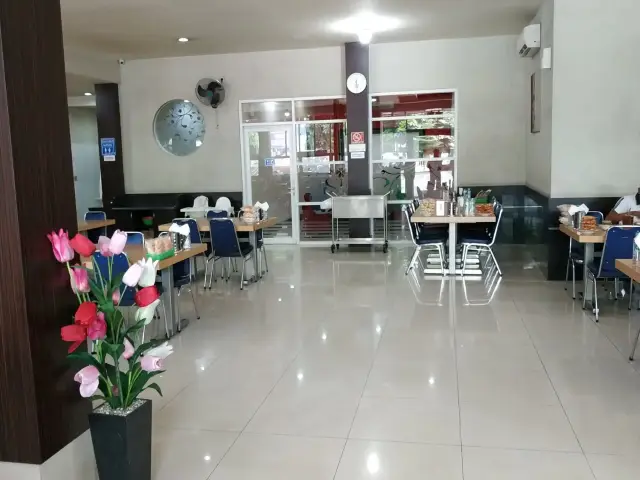 Gambar Makanan Restoran Sederhana 12