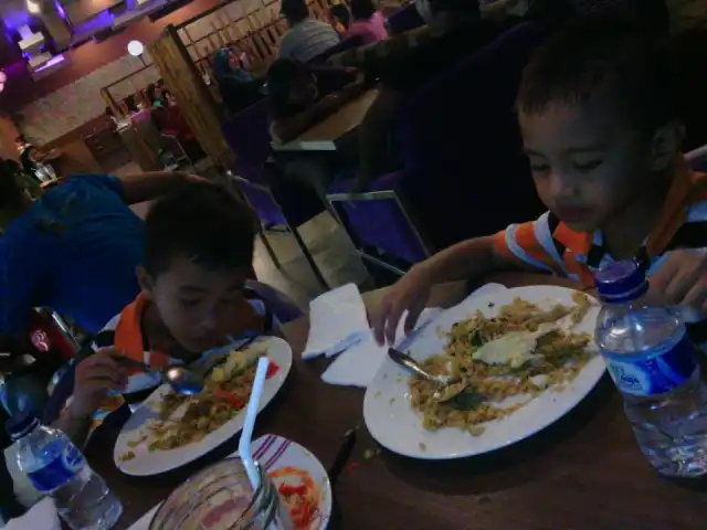 Gambar Makanan Solaria 16