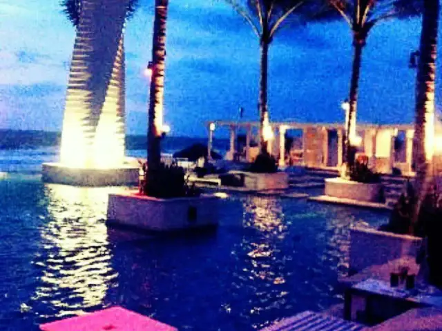 Gambar Makanan Vue Beach Club - Lv8 Resort Hotel 15