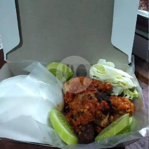 Gambar Makanan Gudeg Dan Ayam Penyet Waroeng Apik, Senen 4