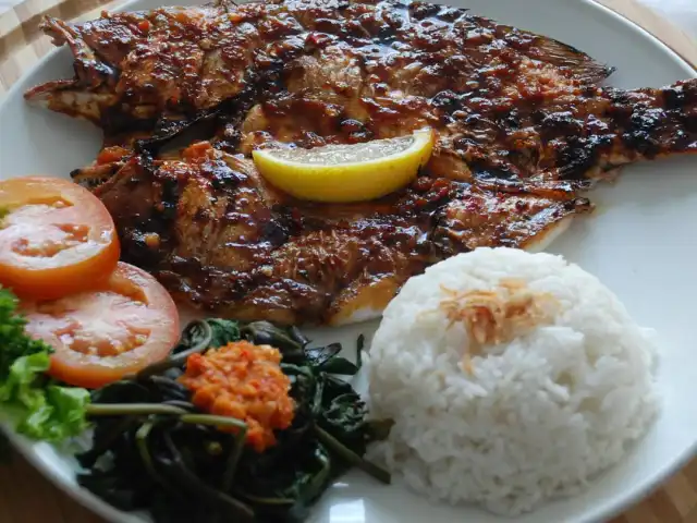 Gambar Makanan Seafood Bu Made 1