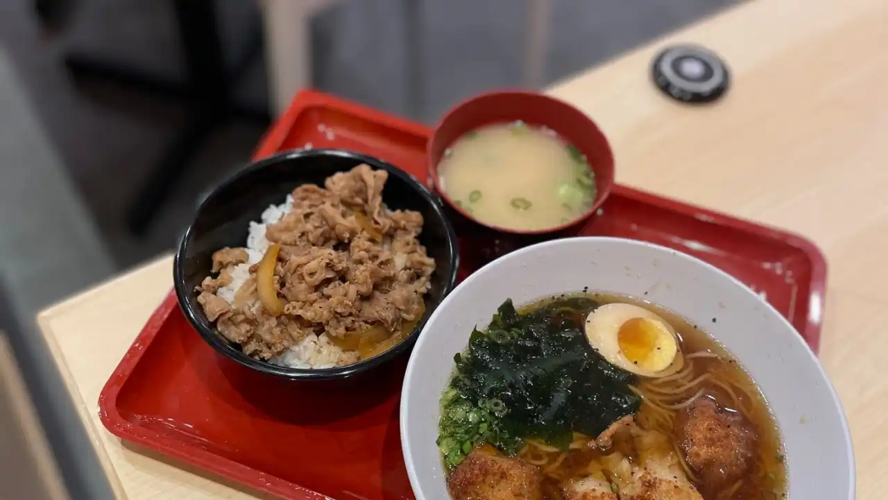 Sukiya Tokyo Bowls & Noodles