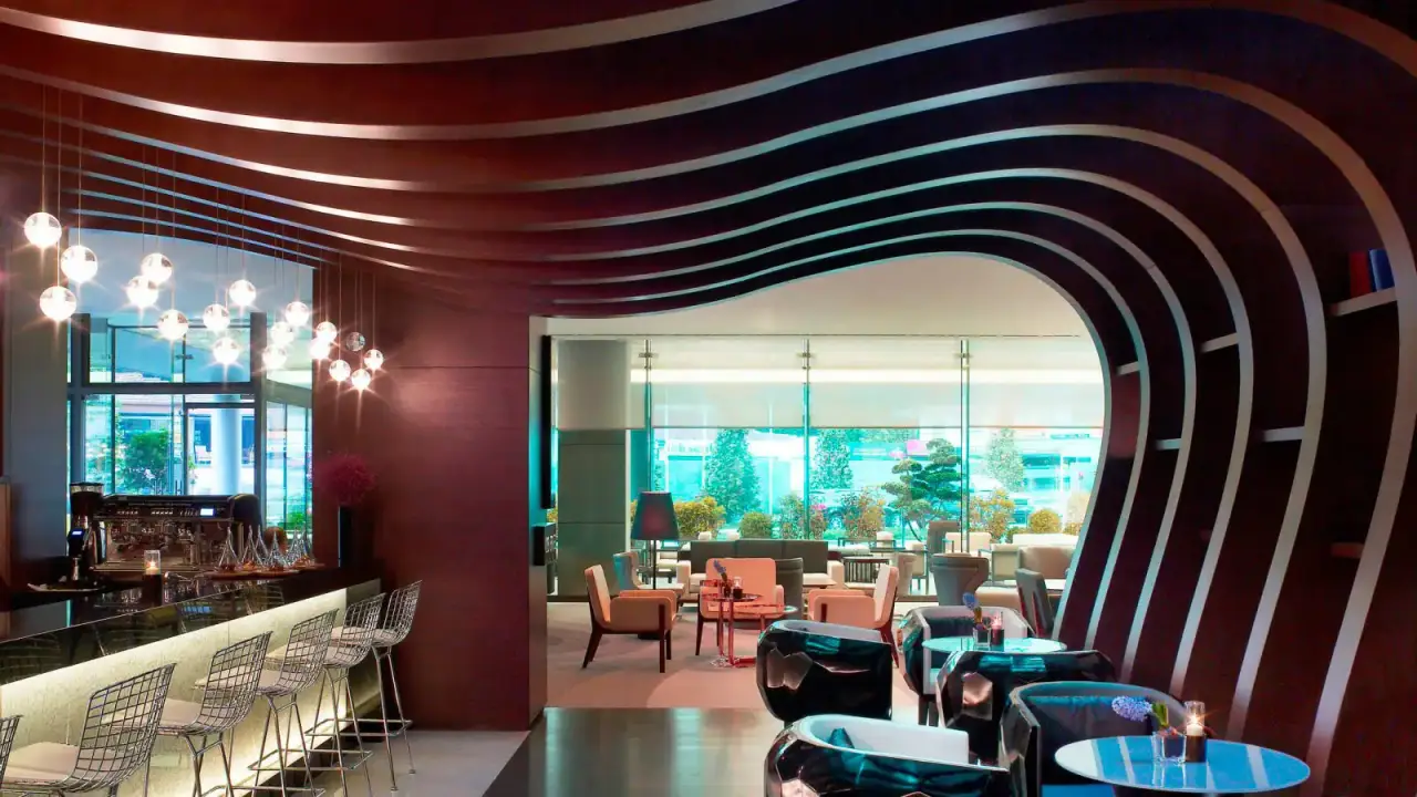 Latitude Bar - Le Meridien İstanbul Etiler