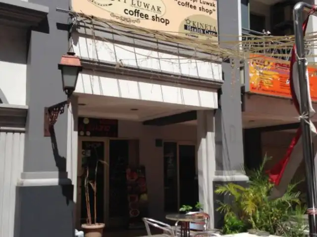 Indonesian Kopi Luwak Coffee Shop