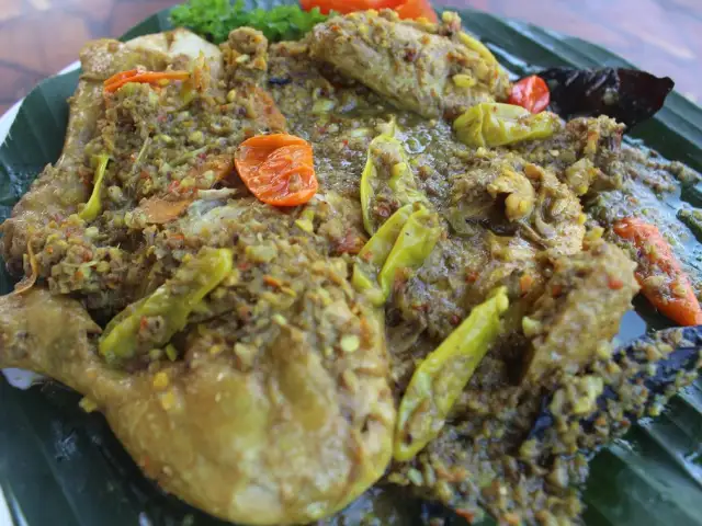 Gambar Makanan Ayam Kendeel Resto 17