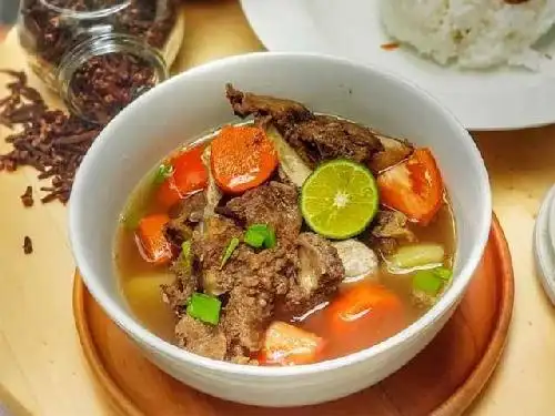 Sop Iga Sapi Ibu Hartati