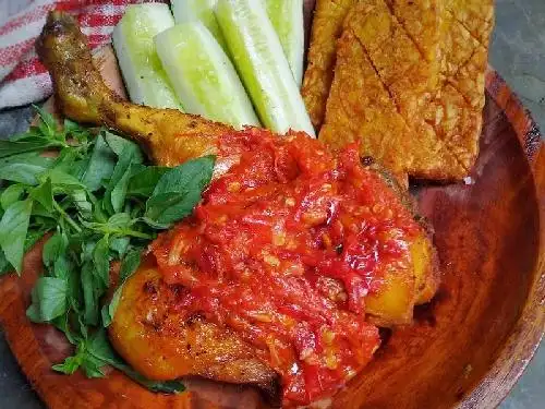 Ayam Penyet Bang Dika Konter Bangkit Cell