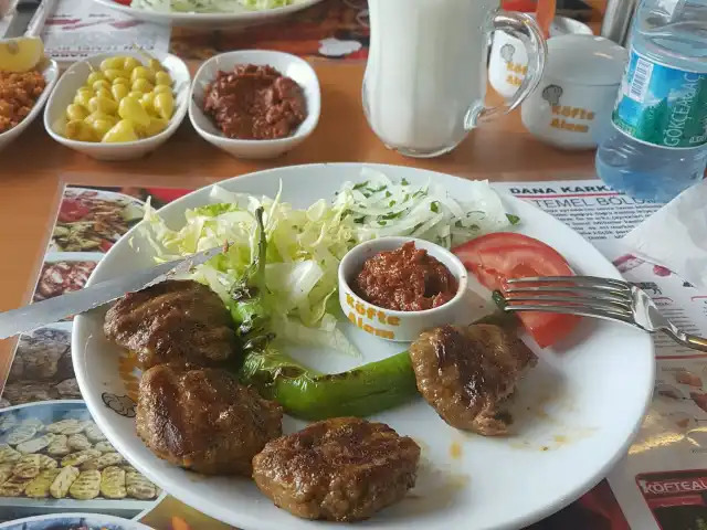Köfte Alem'nin yemek ve ambiyans fotoğrafları 1