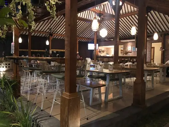 Gambar Makanan Warung Kelor Seminyak 5