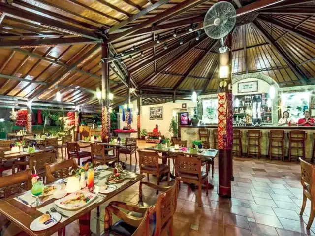Gambar Makanan Tanah Lot Restaurant - The Jayakarta Hotel 2
