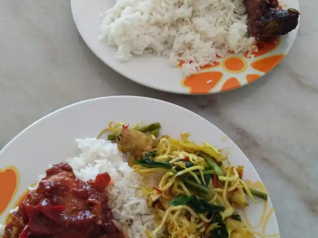 Kedai Makan Basir Food Photo 1