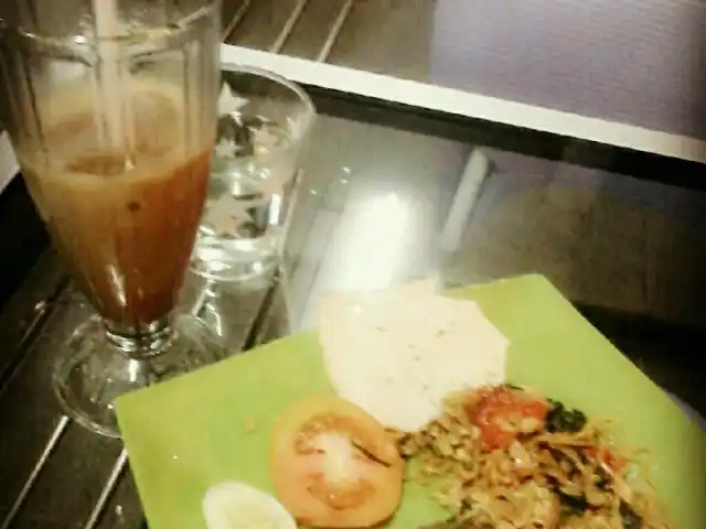 Gambar Makanan Yasmin Cafe & Coffee 5