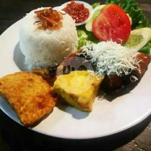 Gambar Makanan Kedai 99 Resto, Pujasera Kalimantan 5