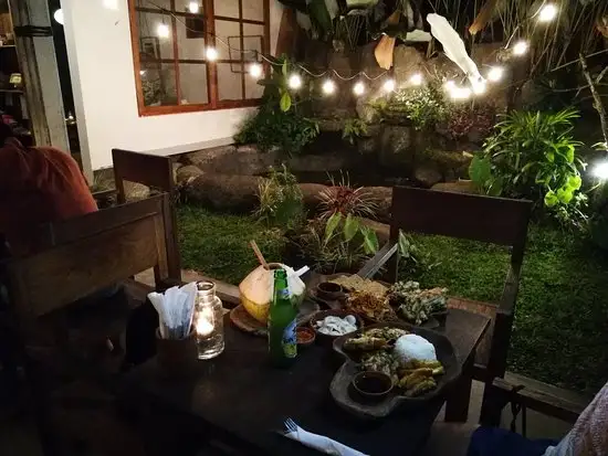 Gambar Makanan Ithaka Warung Ubud 14