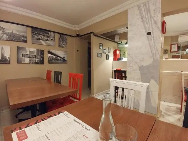 Olivia's Pizzeria'nin yemek ve ambiyans fotoğrafları 23