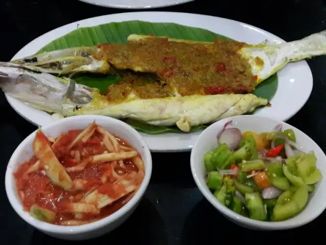 Gambar Makanan Dermaga Seafood Restaurant 7