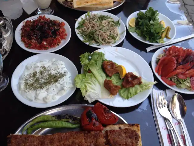 Osmanlı Izgara Et Kebap'nin yemek ve ambiyans fotoğrafları 1