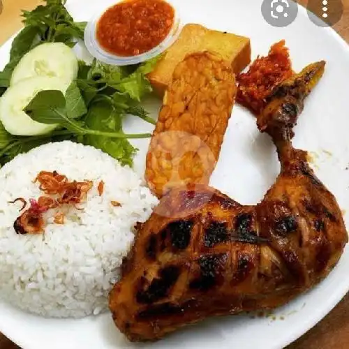 Gambar Makanan Ayam Penyet Saung Adiba 6