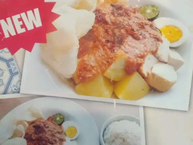 Gambar Makanan Ayam Goreng Bumbu Warisan 3