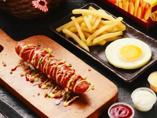 Buenas Sausages & Fries - Robinsons Place Lipa