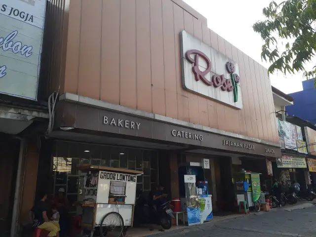 Gambar Makanan Rose Bakery & Cake 8