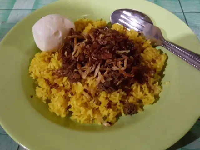 Gambar Makanan Rumah Makan Nasi Kuning Saroja Manado 9