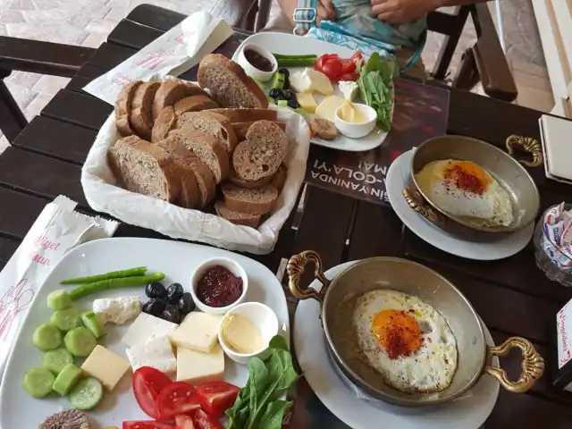 Park Piramit Cafe'nin yemek ve ambiyans fotoğrafları 4