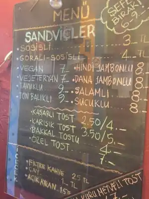 Yeldeğirmeni Sandviççisi'nin yemek ve ambiyans fotoğrafları 5