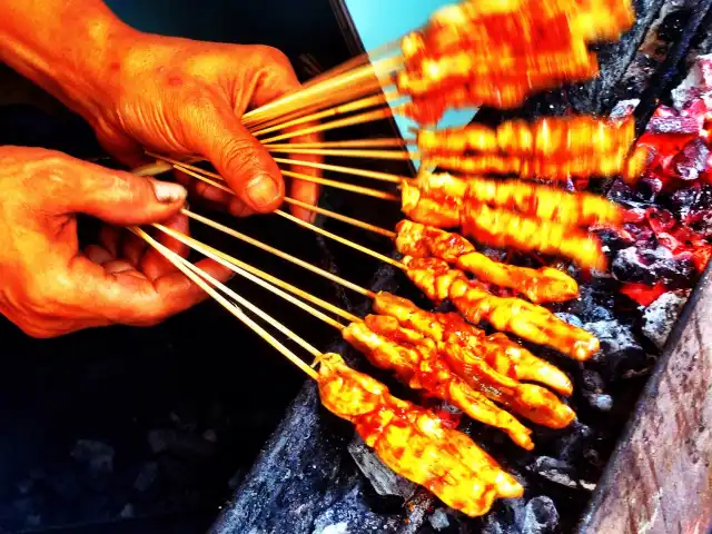 Gambar Makanan Sate Ayam Pak Siboen 15