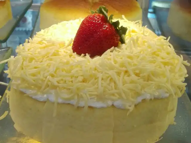 Sujo Bakery & Cake